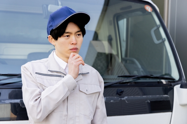 どの重量物運搬業者を選べばよいかわからず迷っている企業担当者